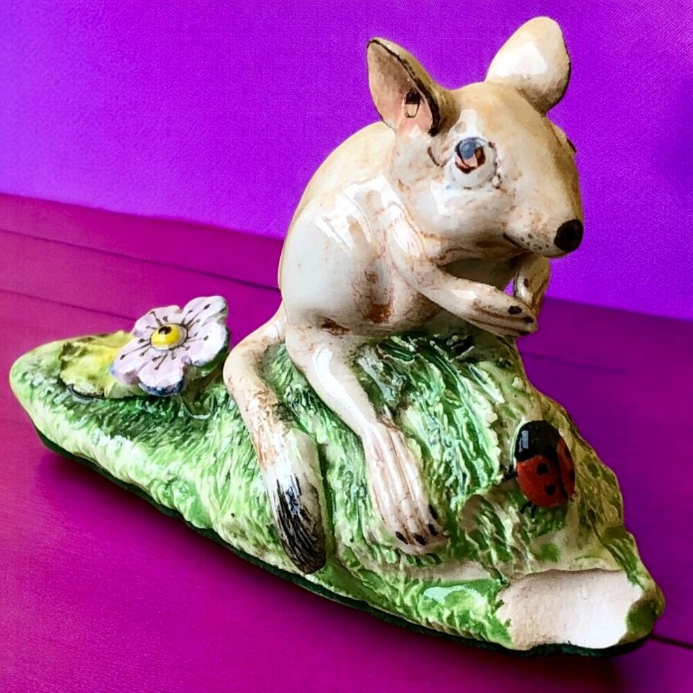 Basil Matthews Britsh Art Vintage Figurine Mouse Rat Kangaroo Sticker DAMAGED